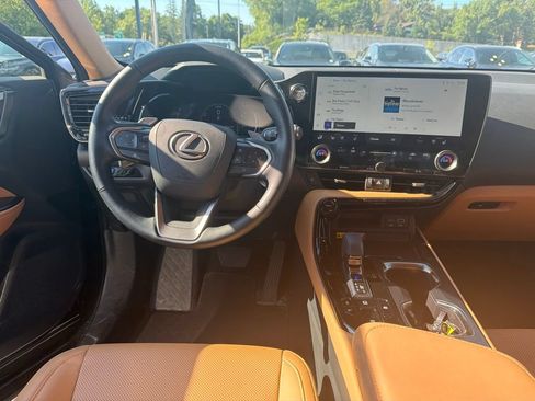 Used 2025 Lexus NX 350h AWD w/ Premium Package image 34
