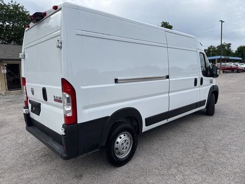 Used 2022 RAM ProMaster 3500 w/ Premium Convenience Group FWD image 8