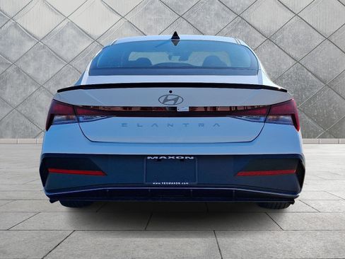 Certified 2025 Hyundai Elantra Sport image 6