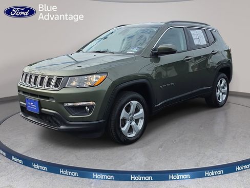 Used 2019 Jeep Compass Latitude AWD/4WD image 1