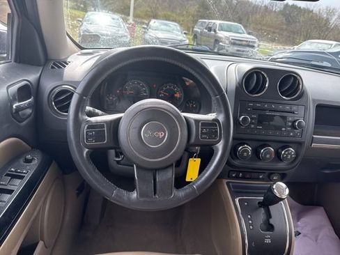 Used 2015 Jeep Patriot High Altitude image 14