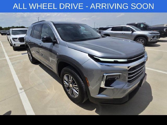 Used 2026 Chevrolet Traverse LT w/ Driver Confidence Package AWD/4WD image 1