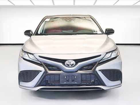 Used 2021 Toyota Camry XSE image 2