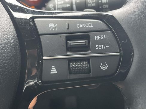 Used 2025 Honda Pilot Elite image 24