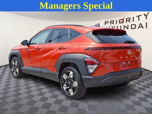 Used 2024 Hyundai Kona SEL FWD image 6