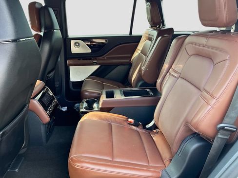 Used 2025 Lincoln Aviator Reserve w/ Equipment Group 201A AWD/4WD image 26