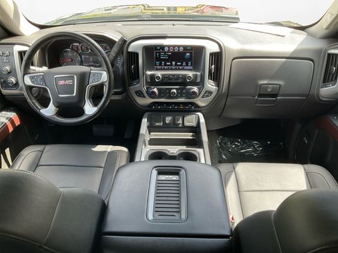 Used 2017 GMC Sierra 1500 SLT w/ SLT Premium Package AWD/4WD image 10