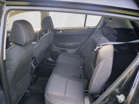 Used 2025 Kia Sportage EX FWD image 18
