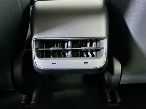 Used 2023 Tesla Model 3 Standard Range image 25