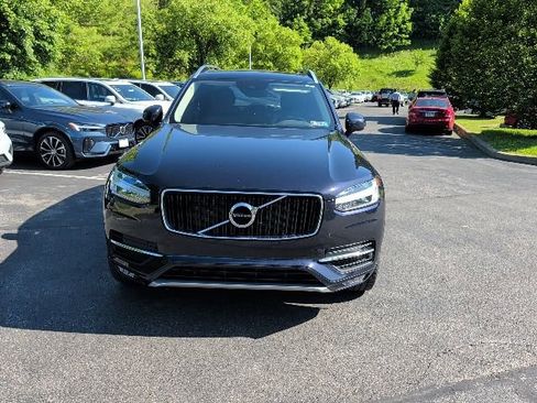 Used 2019 Volvo XC90 T5 Momentum w/ Protection Package Premier AWD/4WD image 2