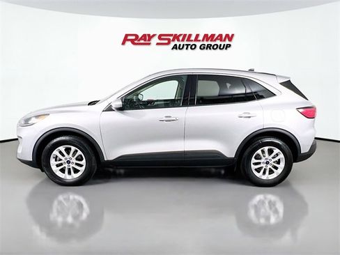 Used 2020 Ford Escape SE image 4