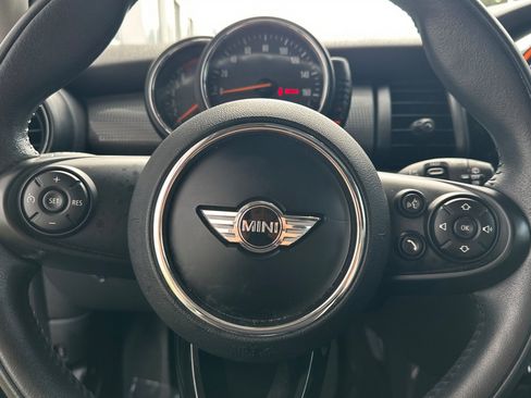 Used 2015 MINI Cooper 2-Door Hardtop image 15