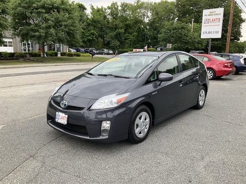 Used 2010 Toyota Prius Three w/ Navigation Pkg FWD image 1