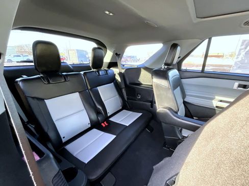 Used 2023 Ford Explorer XLT w/ Equipment Group 202A image 20