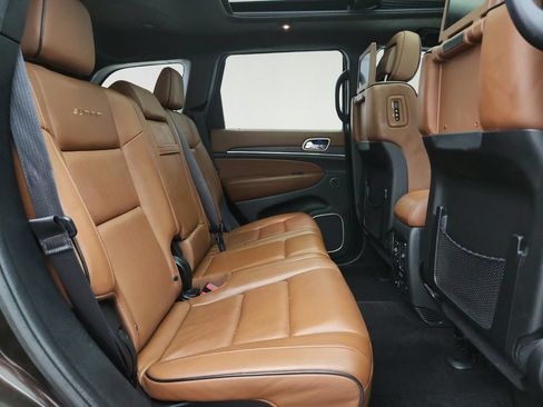 Used 2017 Jeep Grand Cherokee Summit w/ Platinum Series Group AWD/4WD image 37