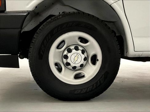 Used 2021 Chevrolet Express 2500 w/ Driver Convenience Package RWD image 32