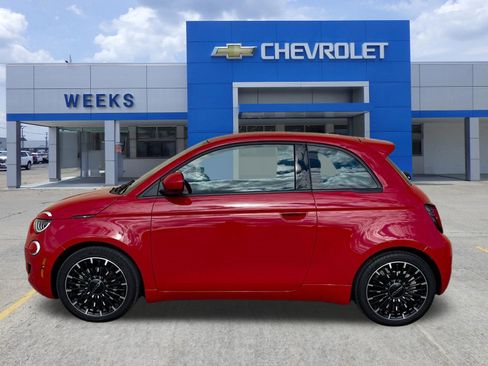 Used 2024 FIAT 500 e (RED) FWD image 1