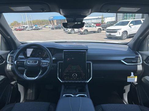 New 2026 GMC Acadia Elevation image 13