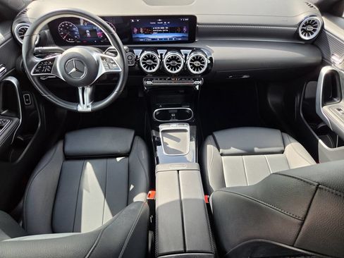 Used 2025 Mercedes-Benz CLA 250 4MATIC image 12