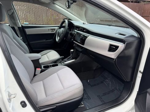 Used 2014 Toyota Corolla LE FWD image 15
