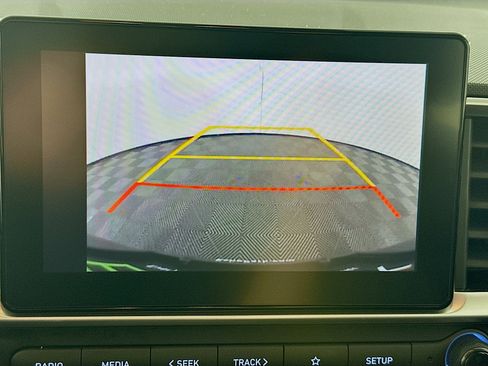 Used 2024 Hyundai Venue SEL image 22