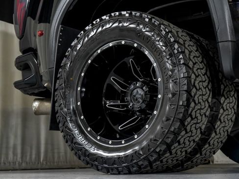 Used 2024 GMC Sierra 3500 Denali Ultimate image 57