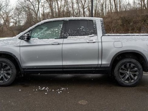 Used 2023 Honda Ridgeline Sport image 9
