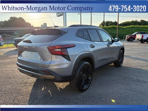 Used 2026 Chevrolet Trax ACTIV FWD image 5