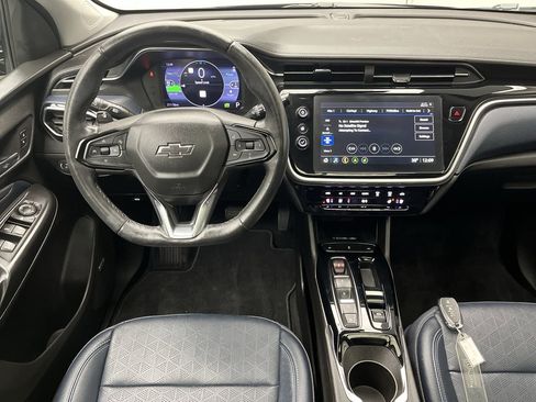 Used 2023 Chevrolet Bolt EUV Premier w/ Sun & Sound Package image 13