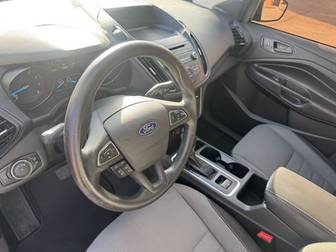 Used 2018 Ford Escape S image 12