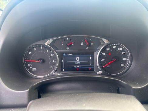 Used 2024 GMC Terrain SLE image 20