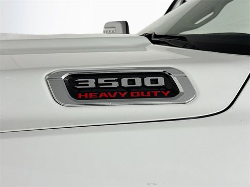 Used 2024 RAM 3500 Laramie image 13