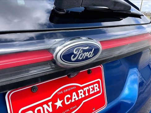 Used 2018 Ford Edge SEL image 27