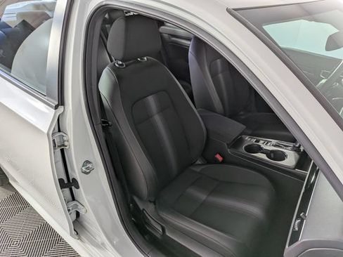 Used 2025 Honda Civic Sport image 28