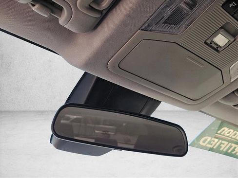 Used 2020 Toyota RAV4 XLE w/ Carpet Mat Package FWD image 20