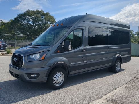 New 2025 Ford Transit 350 XLT image 6