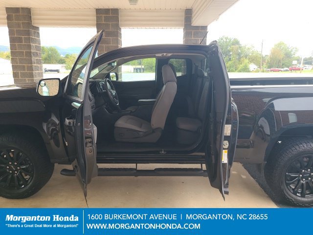 Used 2022 GMC Canyon Elevation Standard w/ Convenience Package AWD/4WD image 18