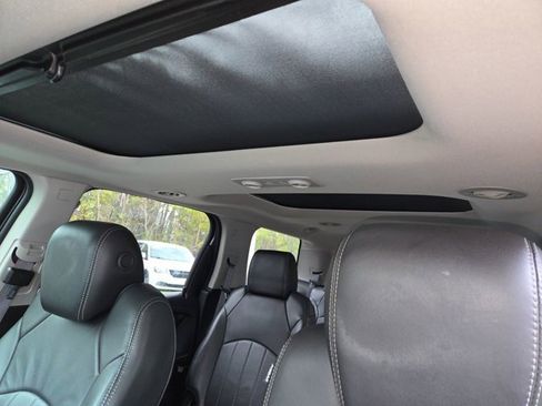 Used 2015 GMC Acadia Denali image 22