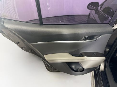 Used 2023 Toyota Camry SE image 25