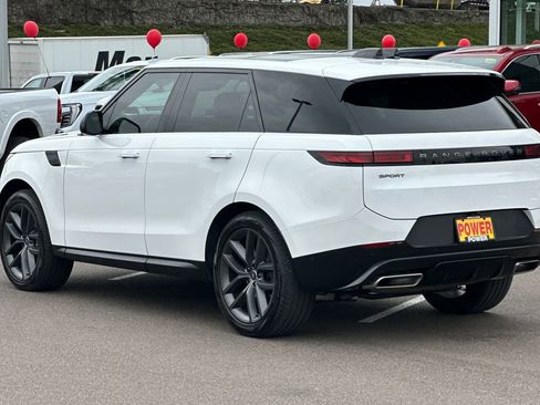 Used 2024 Land Rover Range Rover Sport SE image 6