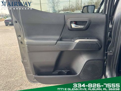 Used 2020 Toyota Tacoma TRD Sport w/ TRD Premium Sport Package image 28