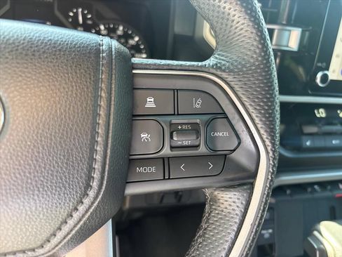 Used 2025 Toyota Tundra SR5 AWD/4WD image 29