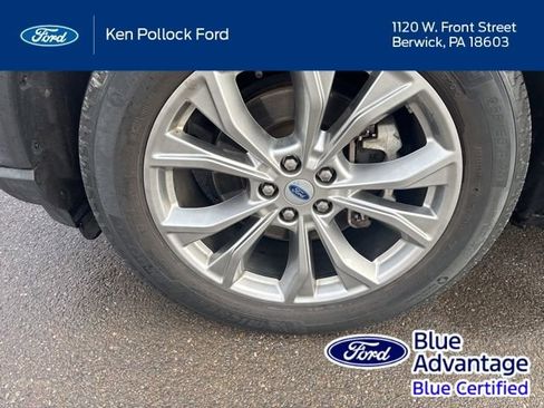 Certified 2022 Ford Explorer XLT w/ Equipment Group 202A image 9