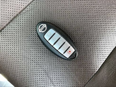 Used 2015 Nissan Murano SL w/ SL Technology Package AWD/4WD image 11