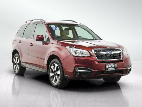 Used 2017 Subaru Forester 2.5i Premium AWD/4WD image 7