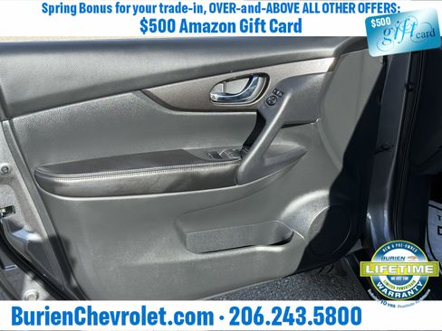 Used 2019 Nissan Rogue SV image 9