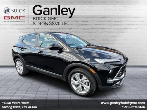Certified 2024 Buick Encore GX Preferred FWD image 1