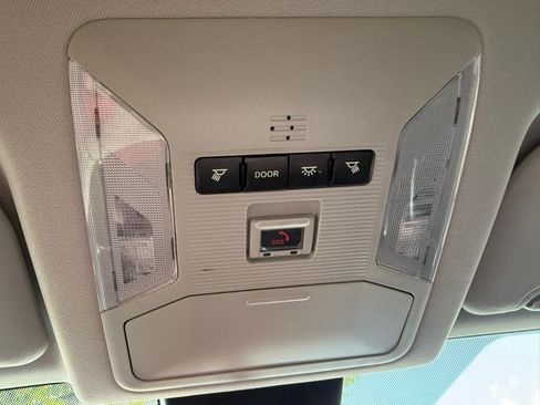 Used 2021 Toyota RAV4 LE FWD image 36
