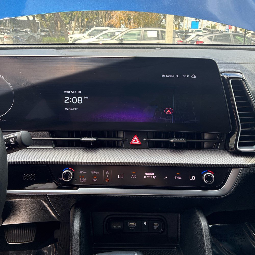 Used 2025 Kia Sportage SX FWD image 8