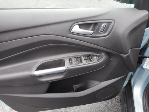 Used 2014 Ford C-MAX SE FWD image 15
